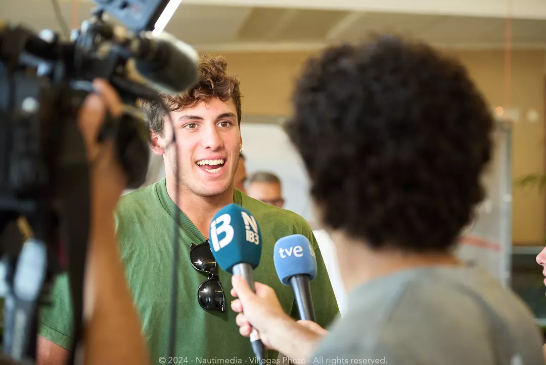 Nacho Baltasar receives a tribute in Sa Ràpita after his participation in the Paris 2024 Olympic Games.